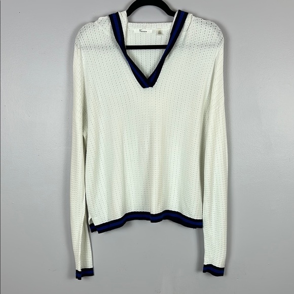89th + Madison V-Neck Sweater Hoodie White and Blue Timeless Design Size Large - Picture 2 of 10